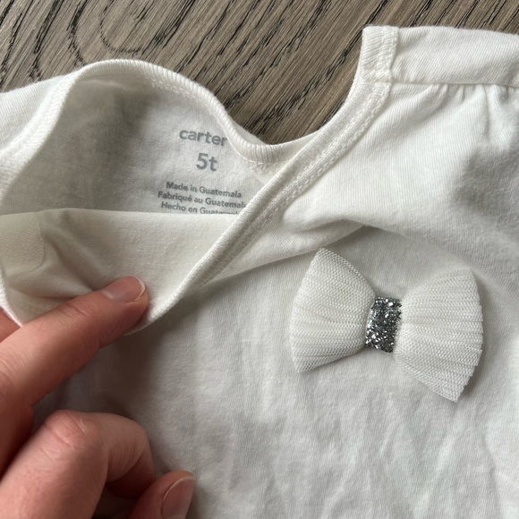 Bundle of 4 girls tops, like new condition 4T/5T plus 3 bonus. - Picture 8 of 17